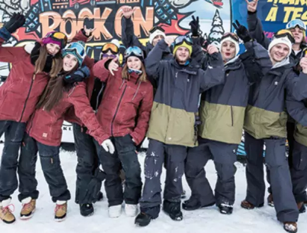 team-ipacbachelorfactory-rockonsnowboardtour